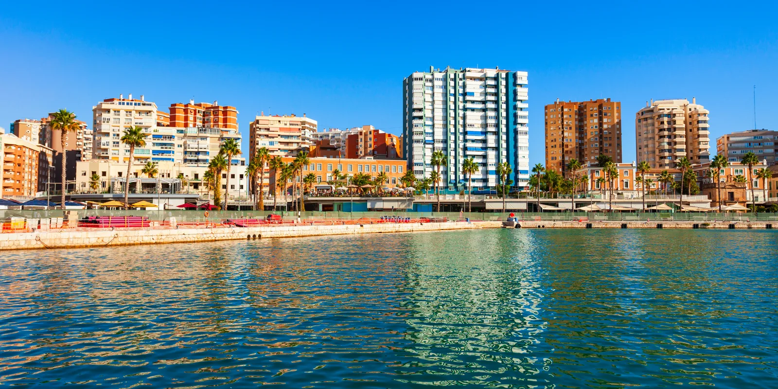 Muelle Uno Málaga, qué hacer, parking, horario y dónde comer