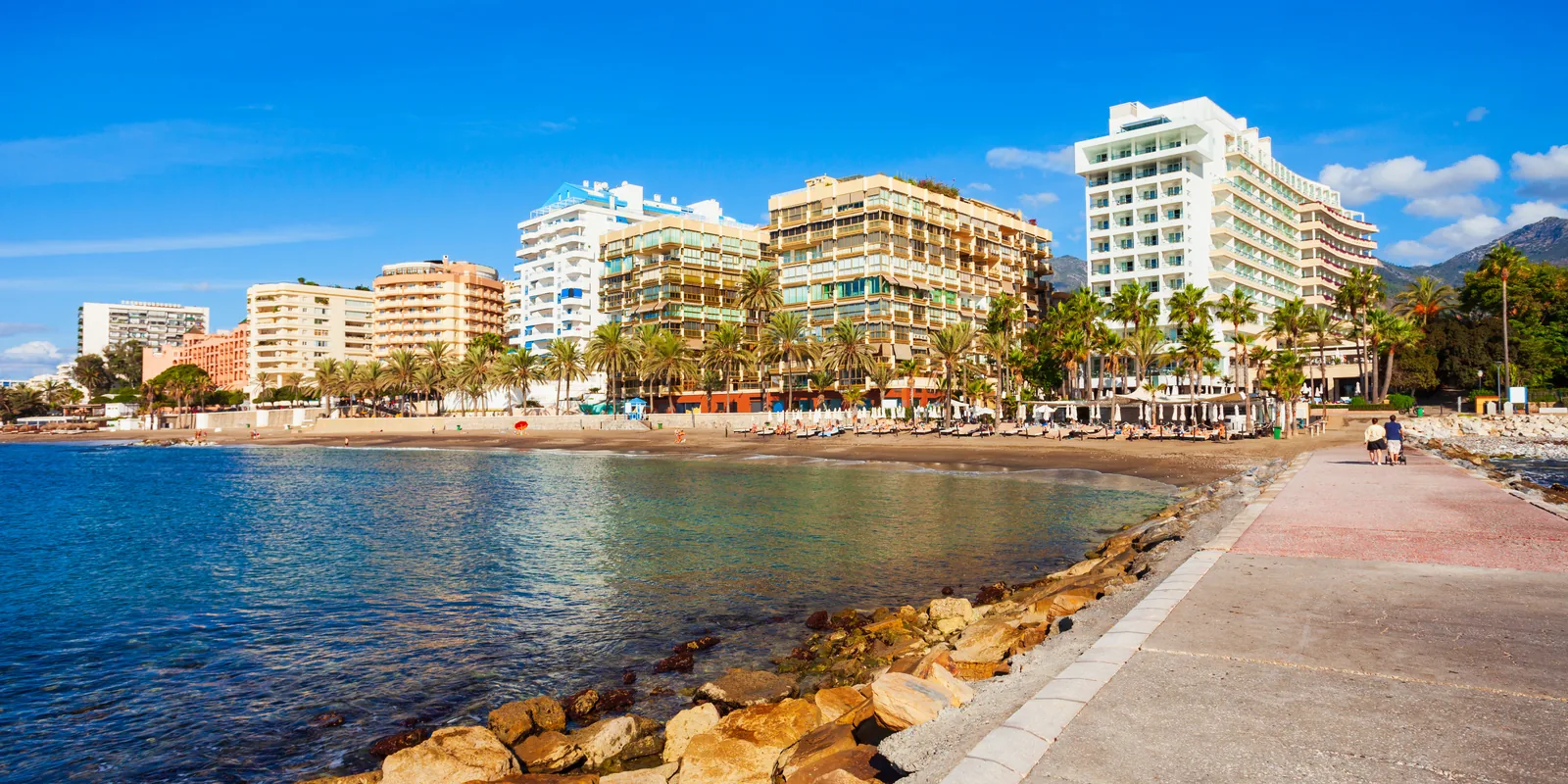 Playas de Marbella, cuál elegir y cuáles tienen Bandera Azul